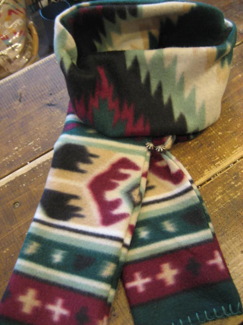 画像: Fleece Muffler with concha